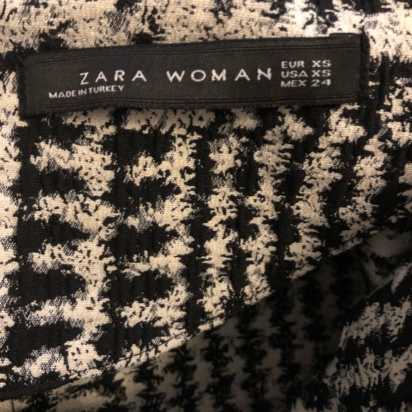 Zara Houndstooth Plaid Bell Sleeve Dress - Picture 4 of 5